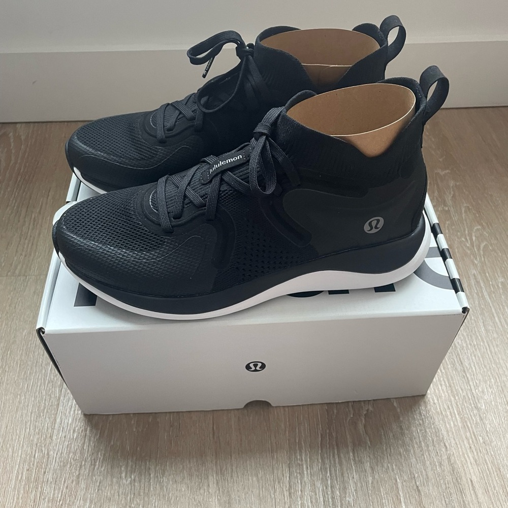 Lululemon W chargefeel workout mid 2